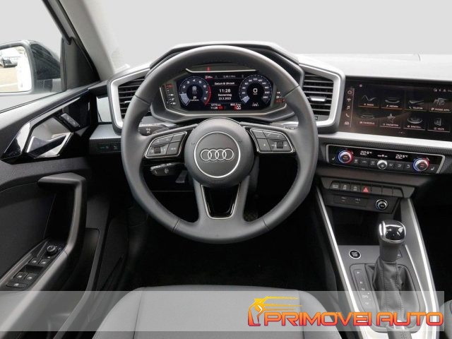 Audi A1 SPB 40 TFSI S tronic S line - foto 2 di 4