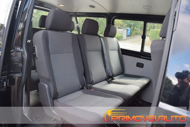 Volkswagen Transporter 2.0 TDI 102CV PL Kombi - foto 2 di 4