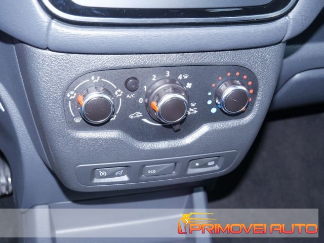 Dacia Dokker Stepway 1.6 8V 102CV - foto 4 di 4