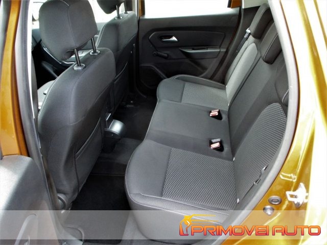 Dacia Duster 1.0 TCe 100 CV ECO-G 4x2 Comfort - foto 3 di 4