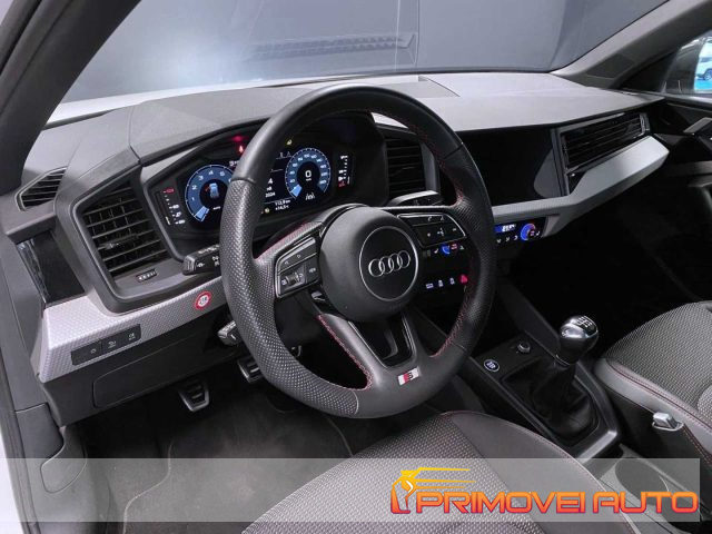 Audi A1 citycarver 30 TFSI Pack S-Line interno - foto 3 di 4