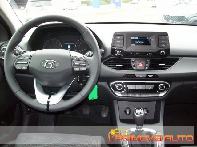 Hyundai i30 1.0 T-GDI DCT 48V 5 porte Prime km 0 a CASTELNUOVO RANGONE