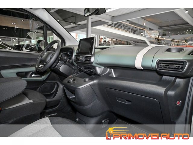 Citroen Berlingo PureTech 130 Stop&Start EAT8 M Shine - foto 4 di 4