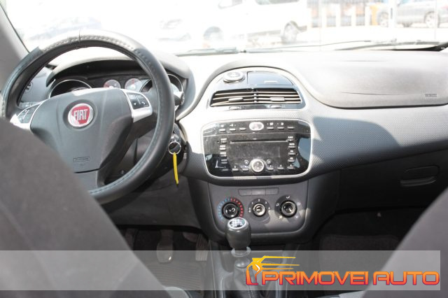 Fiat Punto 1.4 5 porte Dynamic Natural Power, del 2013, 110.000 km, in vendita a Castelnuovo Rangone (MO)