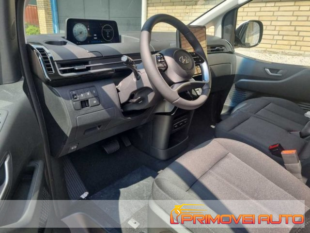 Hyundai STARIA 2.2 AT Trend 9 posti nuovo a CASTELNUOVO RANGONE