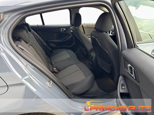 BMW 118 i 5p. Advantage, del 2021, 39.300 km, in vendita a Castelnuovo Rangone (MO)