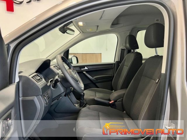 Volkswagen Caddy 1.0 TSI 102 CV Trendline Maxi 7 posti - foto 4 di 4