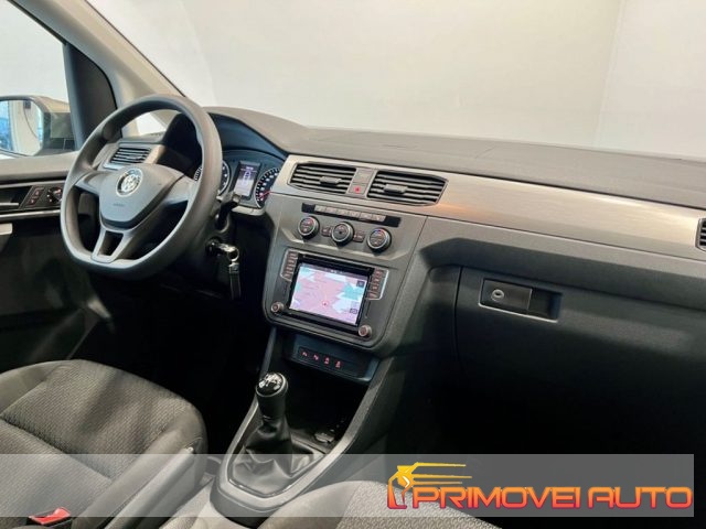 Volkswagen Caddy 1.0 TSI 102 CV Trendline Maxi 7 posti - foto 3 di 4