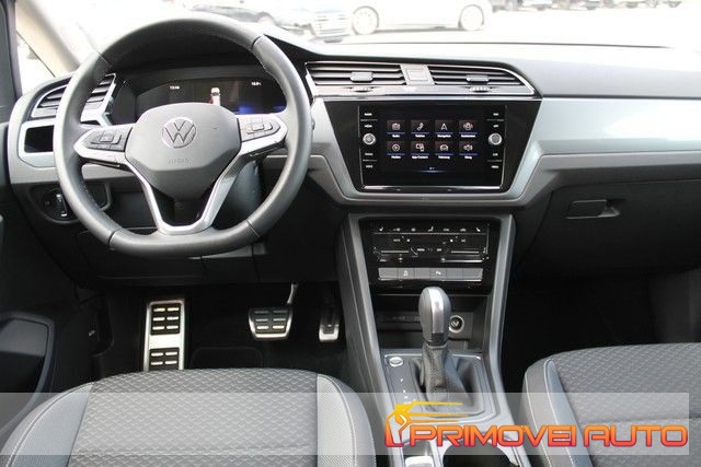 Volkswagen Touran 2.0 TDI 150CV SCR DSG Active BlueMotion Technology usato a CASTELNUOVO RANGONE