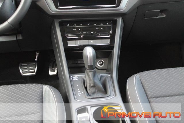 Volkswagen Touran 2.0 TDI 150CV SCR DSG Active BlueMotion Technology - foto 3 di 4