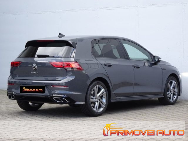 Volkswagen Golf 2.0 TDI 150 CV DSG SCR R-Line, del 2023, 20.300 km, in vendita a Castelnuovo Rangone (MO)