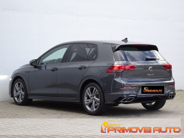 Volkswagen Golf 2.0 TDI 150 CV DSG SCR R-Line, del 2023, 20.300 km, in vendita a Castelnuovo Rangone (MO)