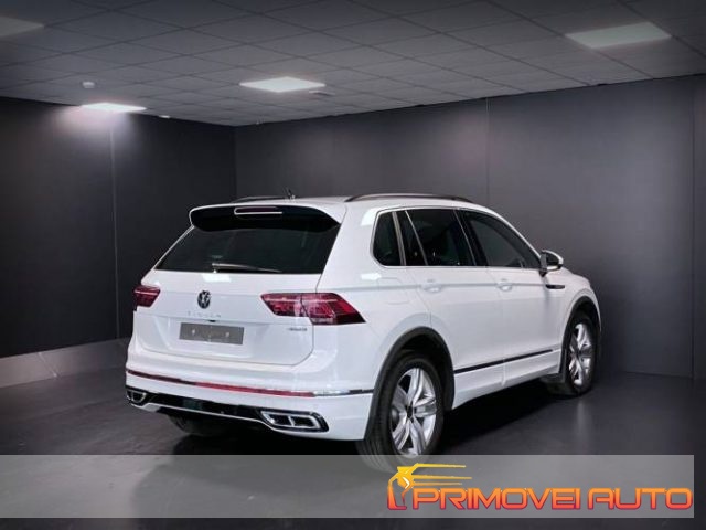 Volkswagen Tiguan 2.0 TDI 200 CV SCR DSG 4MOTION R-Line usato a CASTELNUOVO RANGONE