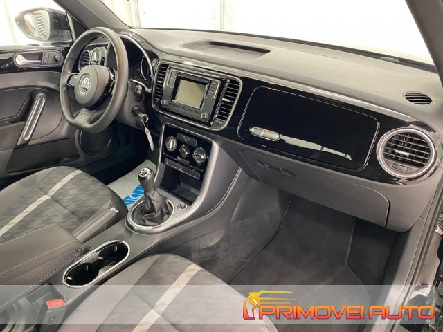 Volkswagen Maggiolino Cabrio 1.2 TSI Design BlueMotion Technology - foto 4 di 4