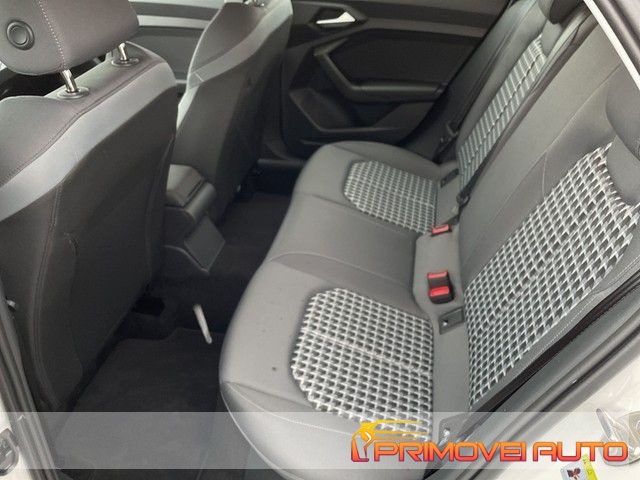 Audi A1 SPB 25 TFSI S tronic S line edition - foto 4 di 4