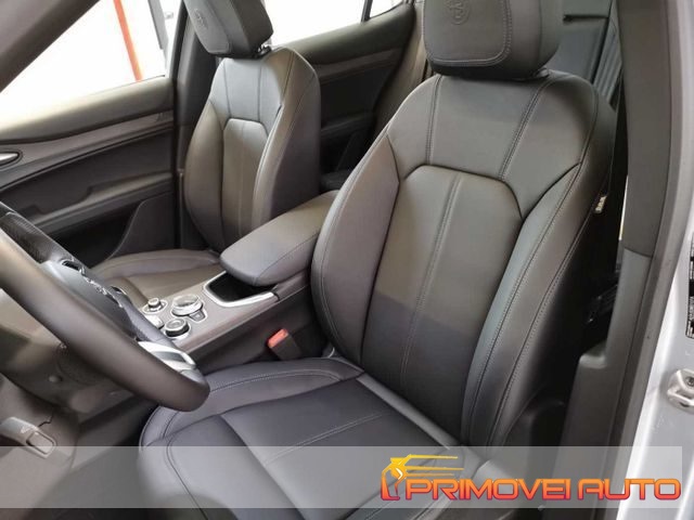 Alfa Romeo Stelvio 2.0 Turbo 280 CV AT8 Q4 Ti - foto 2 di 4