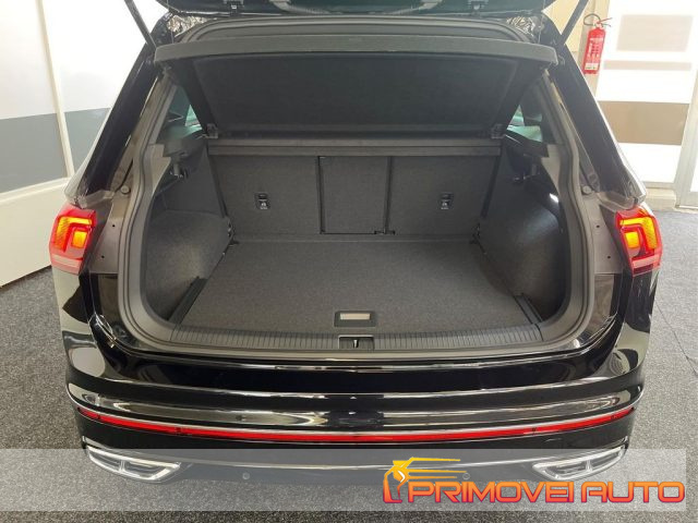 Volkswagen Tiguan 1.5 eTSI 150 CV ACT DSG R-Line km 0 a CASTELNUOVO RANGONE