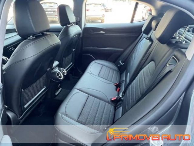 Alfa Romeo Stelvio 2.0 Turbo 200 CV AT8 Q4 Executive - foto 3 di 4