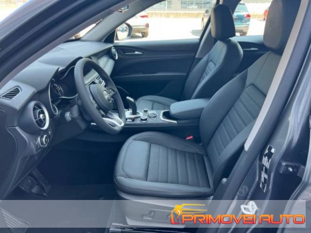 Alfa Romeo Stelvio 2.0 Turbo 200 CV AT8 Q4 Executive - foto 2 di 4