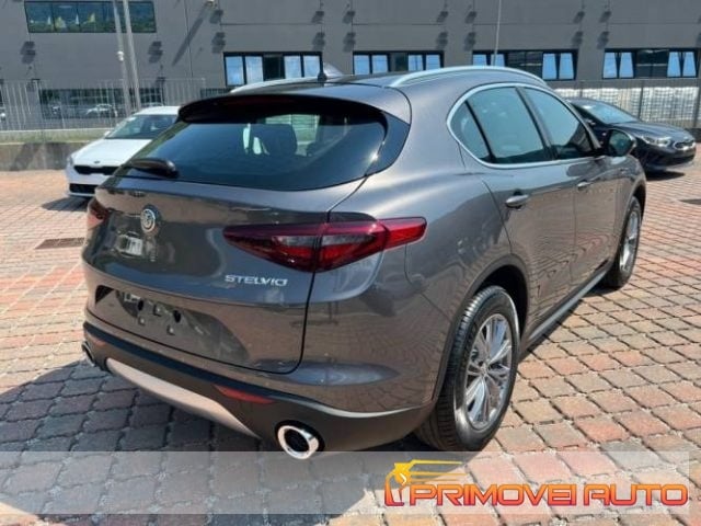 Alfa Romeo Stelvio 2.0 Turbo 200 CV AT8 Q4 Executive, del 2021, in vendita a Castelnuovo Rangone (MO)