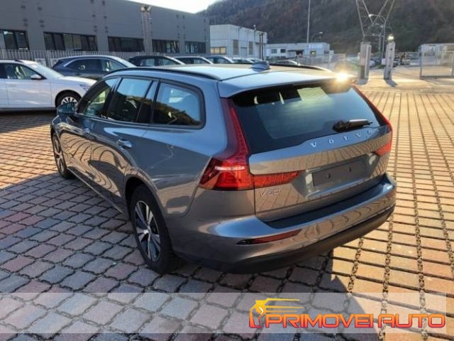 Volvo V60 D3 Geartronic Business, del 2020, 63.400 km, in vendita a Castelnuovo Rangone (MO)