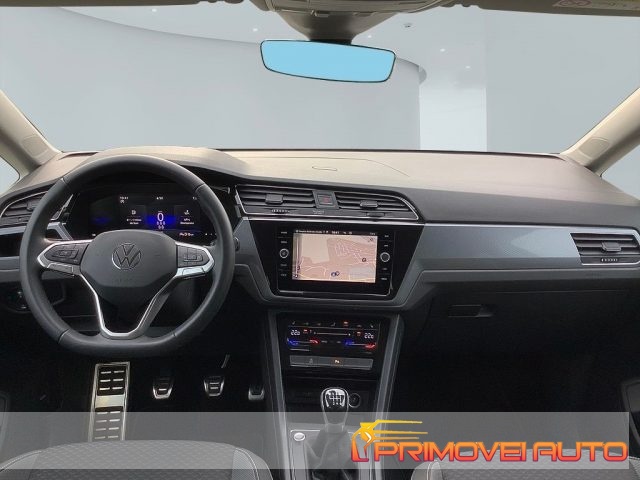 Volkswagen Touran 2.0 TDI 122 CV Active BlueMotion Technology usato a CASTELNUOVO RANGONE