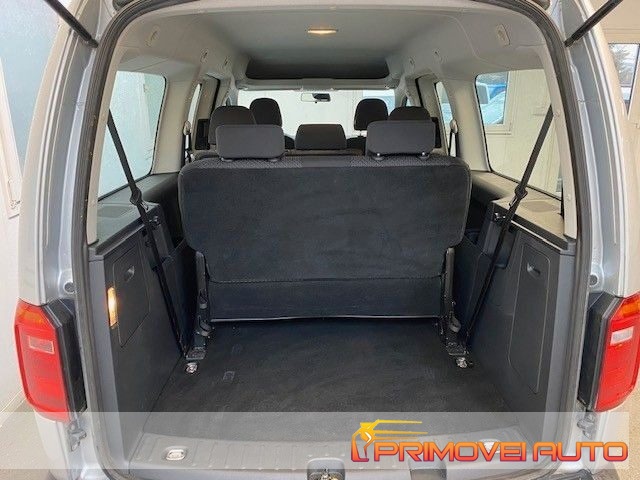 Volkswagen Caddy 2.0 TDI 102 CV Maxi usato a CASTELNUOVO RANGONE