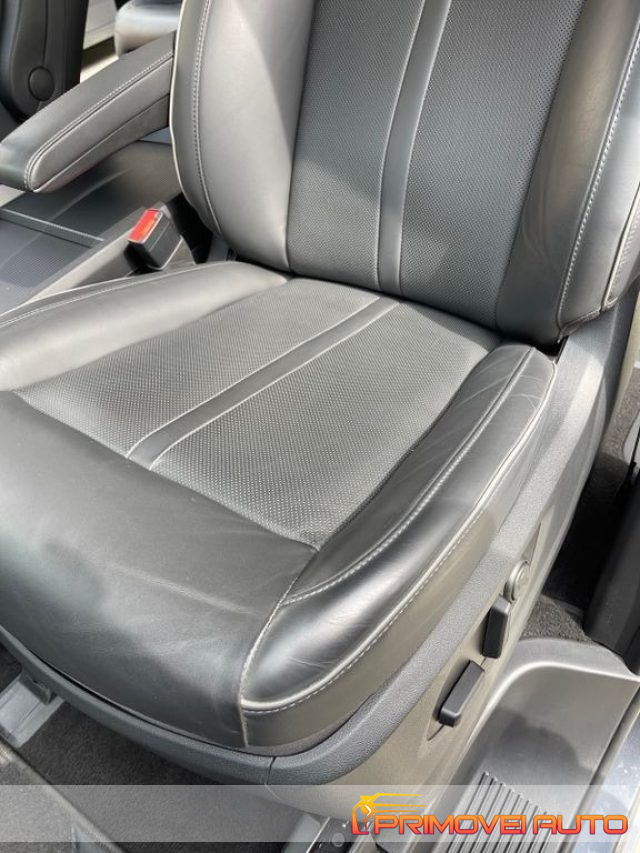 Hyundai STARIA 2.2 MT 2WD 9 posti Wagon - foto 4 di 4
