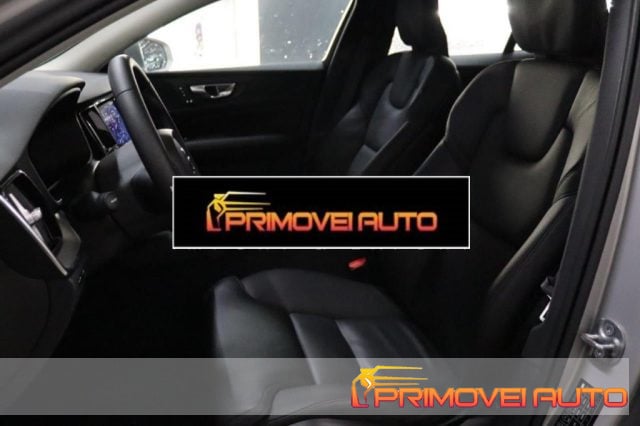 Volvo V60 T6 Recharge AWD Plug-in Hybrid aut. Plus Bright, del 2023, 14.945 km, in vendita a Castelnuovo Rangone (MO)