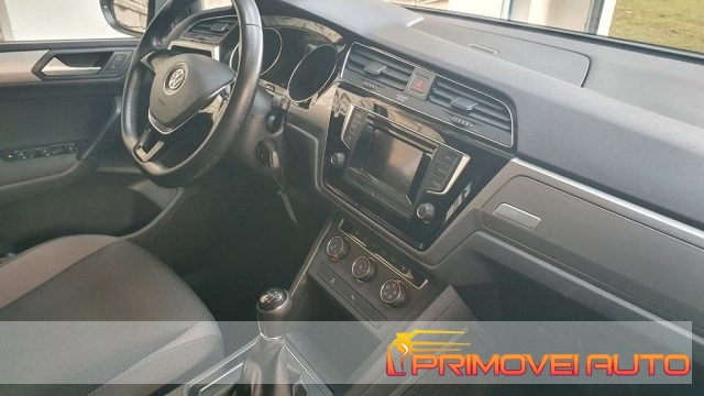 Volkswagen Touran 1.2 TSI Trendline BlueMotion Technology usato a CASTELNUOVO RANGONE