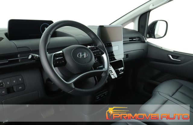 Hyundai STARIA 2.2 MT 2WD 9 posti Wagon usato a CASTELNUOVO RANGONE