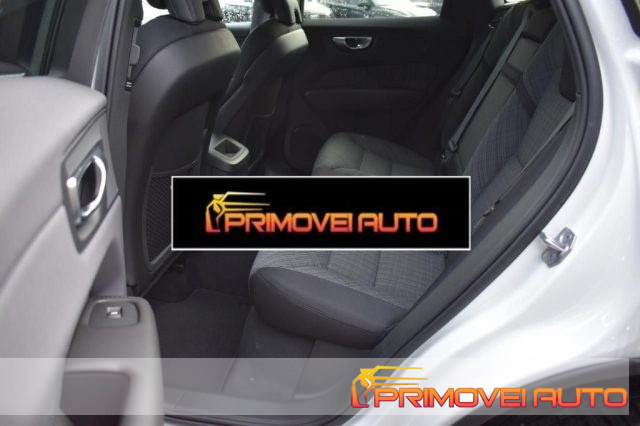 Volvo XC60 B4 automatico Essential km 0 a CASTELNUOVO RANGONE