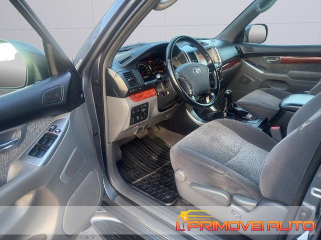 Toyota Land Cruiser 3.0 D-4D 16V cat 5 porte aut. usato a CASTELNUOVO RANGONE