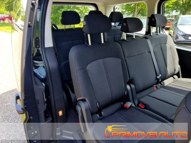 Hyundai STARIA 2.2 MT 2WD 9 posti Trend - foto 3 di 4