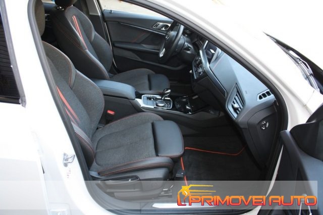 BMW 118 d 5p. Sport - foto 4 di 4