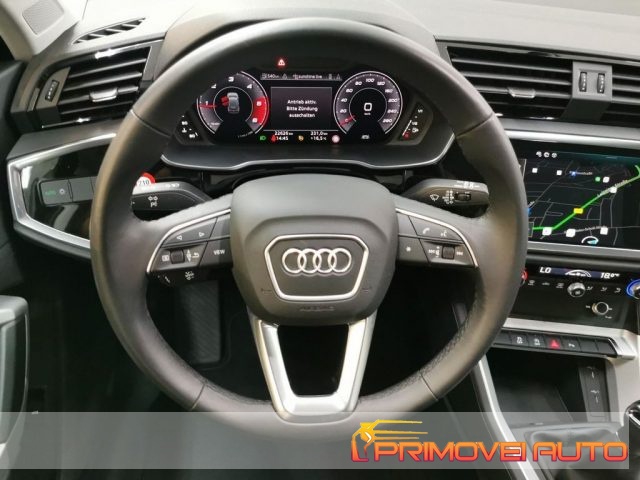 Audi Q3 35 TDI - foto 2 di 4