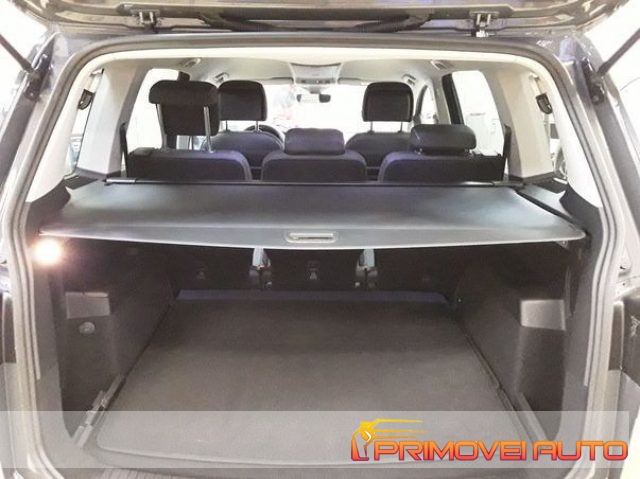 Volkswagen Touran 2.0 TDI 122 CV BlueMotion Technology - foto 3 di 4