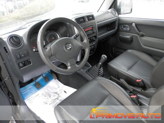 Suzuki Jimny 1.3i 16V cat 4WD Comfort usato a CASTELNUOVO RANGONE