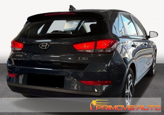 Hyundai i30 1.0 T-GDI iMT 48V 5 porte Select, del 2022, 50 km, in vendita a Castelnuovo Rangone (MO)