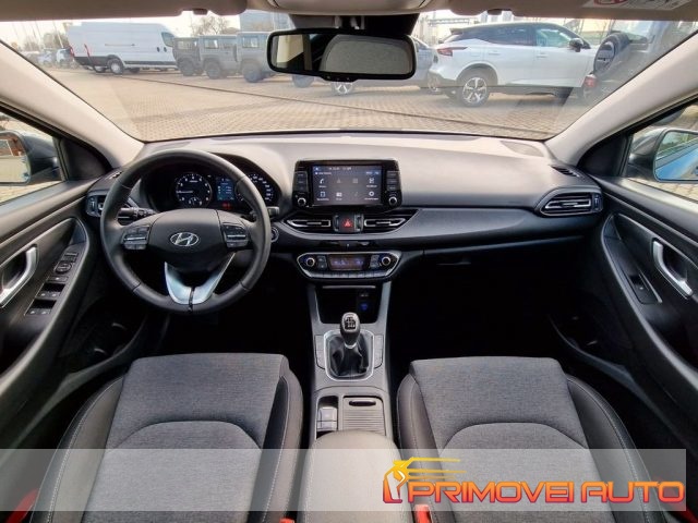 Hyundai i30 1.0 T-GDI 48V 5 porte km 0 a CASTELNUOVO RANGONE