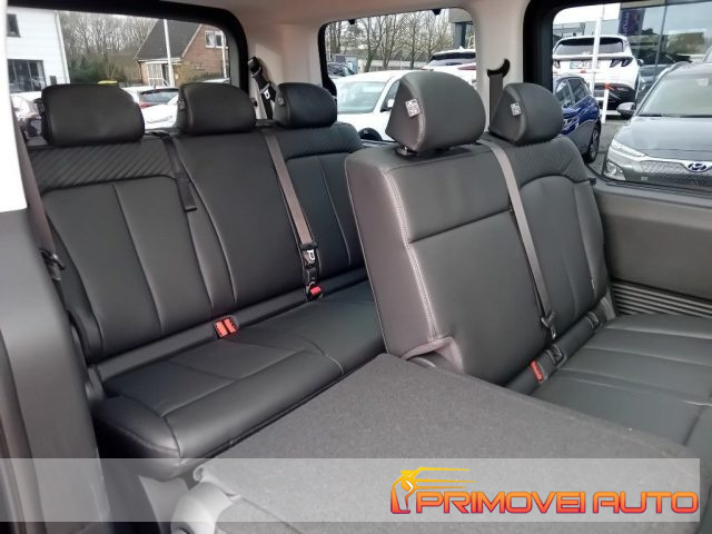 Hyundai STARIA 2.2 AT 2WD 9 posti - foto 3 di 4