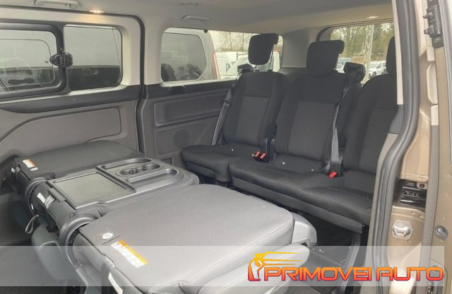 Ford Tourneo Custom 320 2.0 EcoBlue 130CV L2 Trend - foto 3 di 4