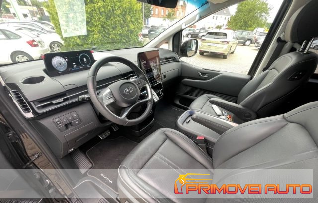 Hyundai STARIA 2.2 AT 2WD 7 posti Signature usato a CASTELNUOVO RANGONE