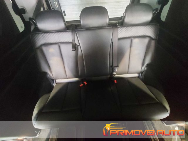Hyundai STARIA 2.2 AT 2WD 9 posti - foto 2 di 4