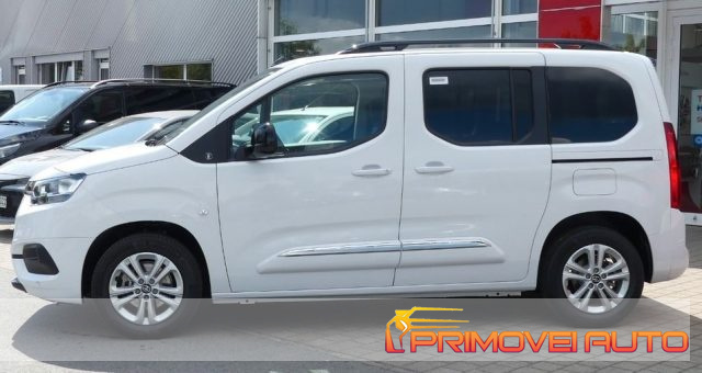Toyota Proace City Verso 1.2 110 CV S&S Short D km 0 a CASTELNUOVO RANGONE