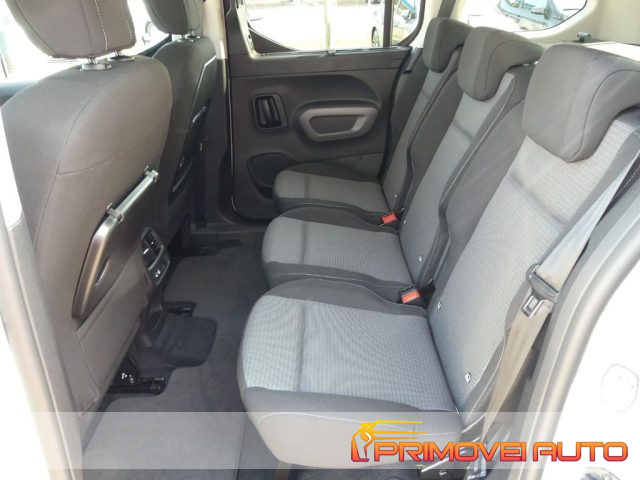 Toyota Proace City Verso 1.2 110 CV S&S Short D - foto 4 di 4