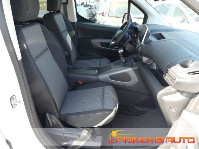 Toyota Proace City Verso 1.2 110 CV S&S Short D - foto 3 di 4
