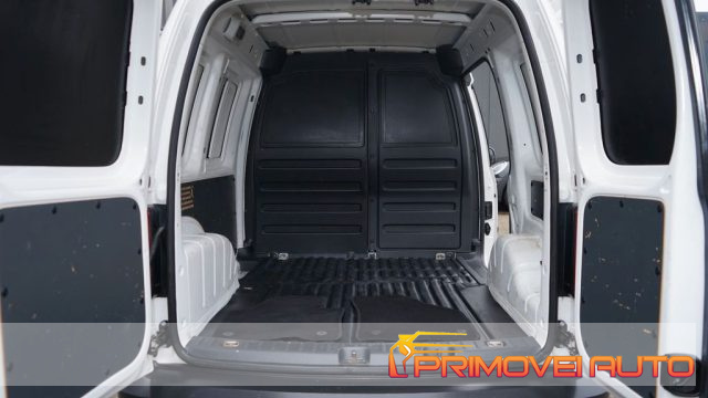 Volkswagen Caddy 2.0 TDI 102 CV DSG Furgone usato a CASTELNUOVO RANGONE
