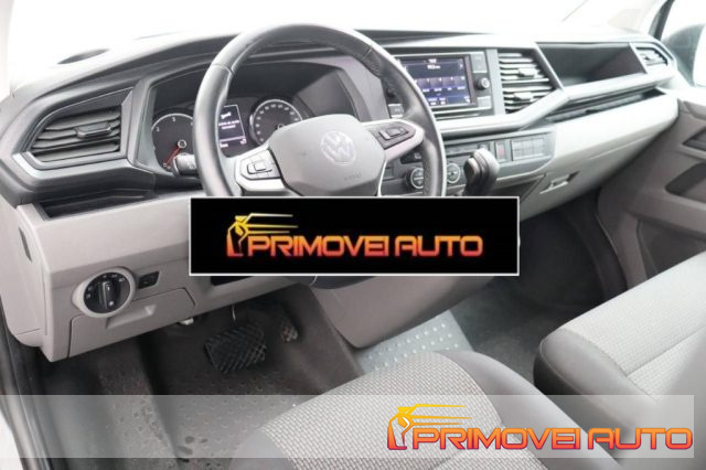 Volkswagen Caravelle 2.0 TDI 150CV BlueMotion DSG usato a CASTELNUOVO RANGONE
