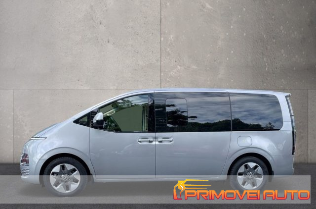 Hyundai STARIA 2.2 AT 2WD 9 posti - foto 3 di 4